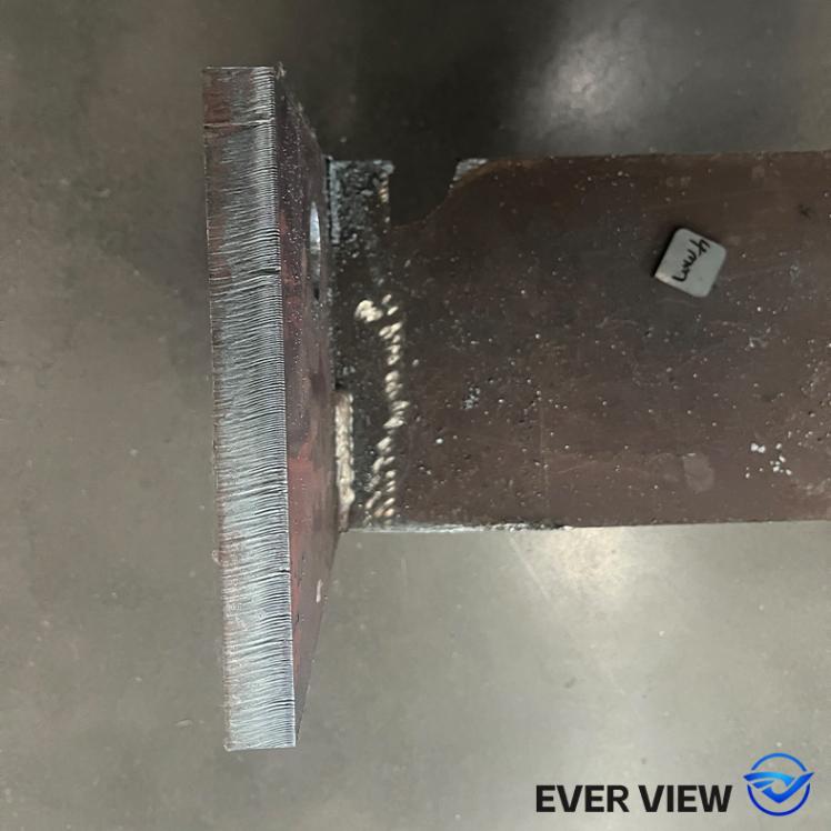 Lasersnijmachines helpen bij de verwerking van staalconstructies; EVER VIEW zorgt voor efficiënt en nauwkeurig snijden van dikke materialen.