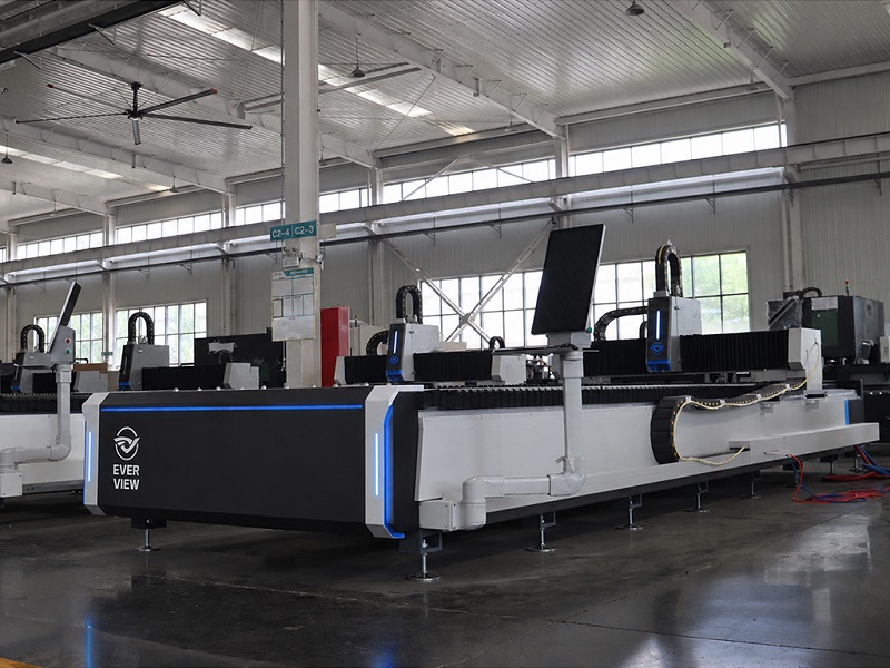 Hoe kan een vlakbedsnijmachine het plaatwerk verbeteren? Hoe kan een vlakbedsnijmachine het plaatwerk verbeteren?